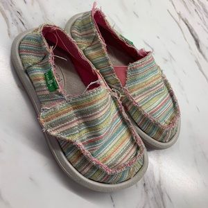 Toddler girl sanuk shoes